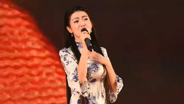 吴颂今弟子,杨钰莹师妹 任妙音《妹妹比花俏《花千骨》著名歌唱家