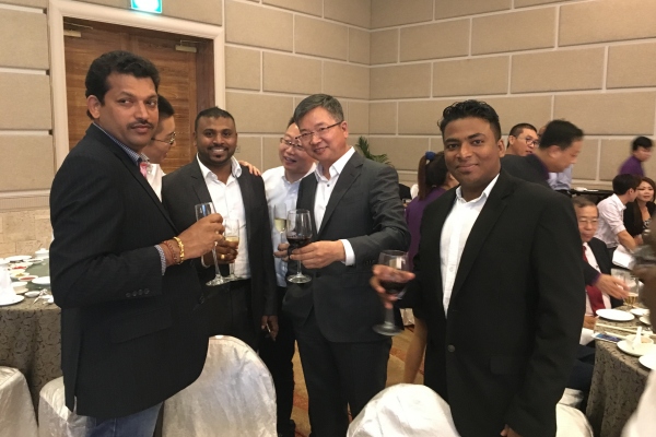 董事长马宝珊首先发言,马总在发言中介绍了宝来的发展概况以及在